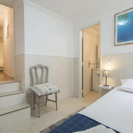 Apartment Universal *
